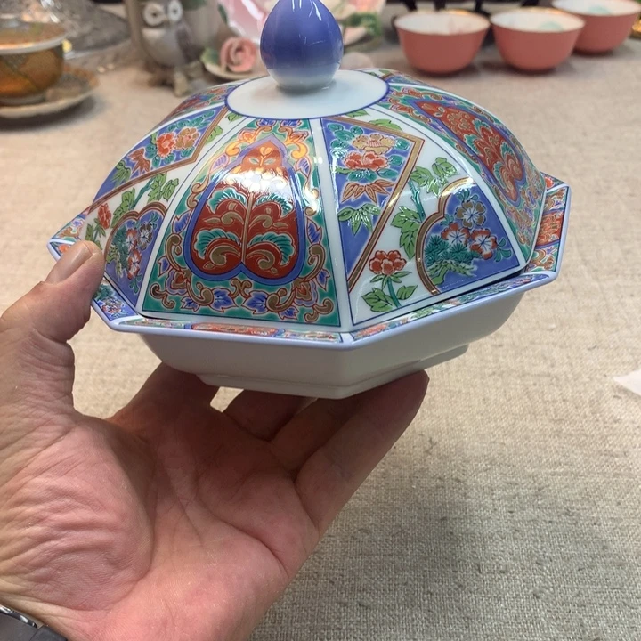 金瓷阁家的美丽瓷器