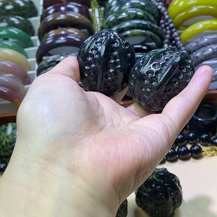 蛇纹石玉未镶嵌核桃手球