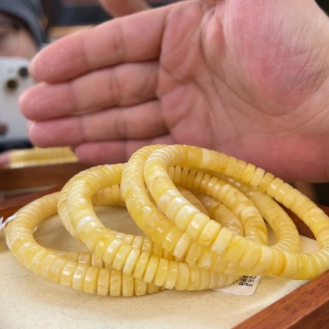 琥珀珠宝奇石未镶嵌多样性发其一