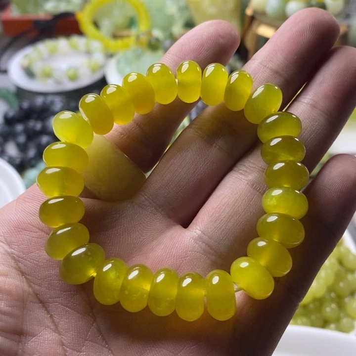 *****蛇纹石玉未镶嵌颈饰