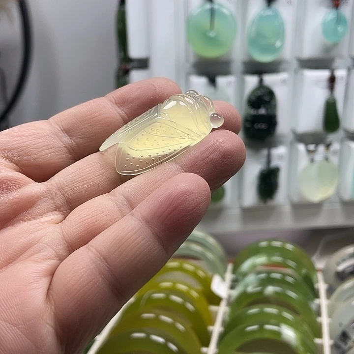 蛇纹石玉合金颈饰