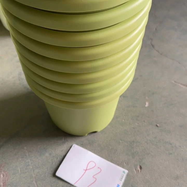 编号是93号的93号的口径21花盆