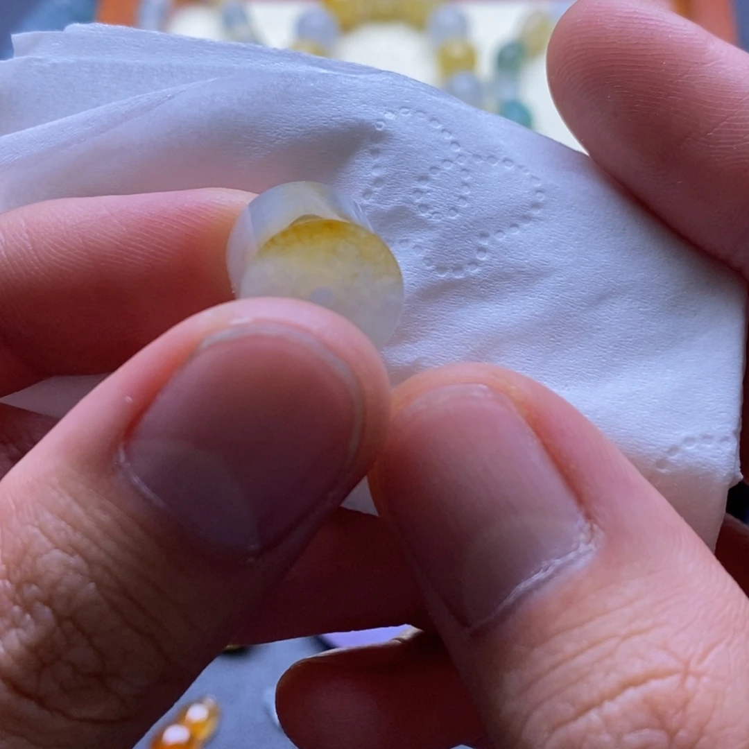 傲***哥翡翠未镶嵌挂件定制