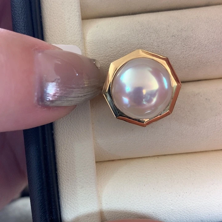 18K金镶嵌戒指拼合珍珠（马贝珠）