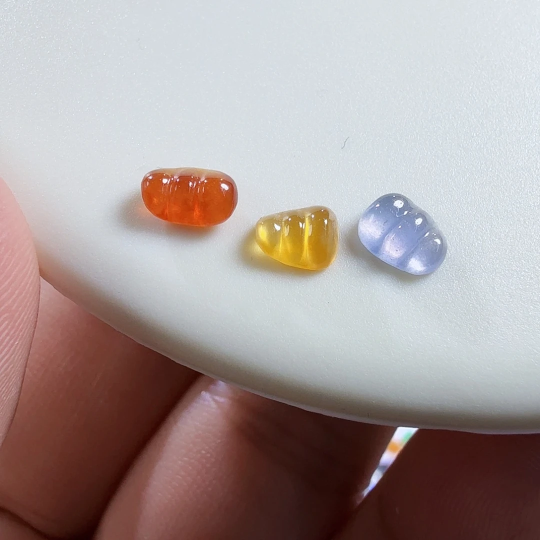 翡翠未镶嵌颈饰裸石