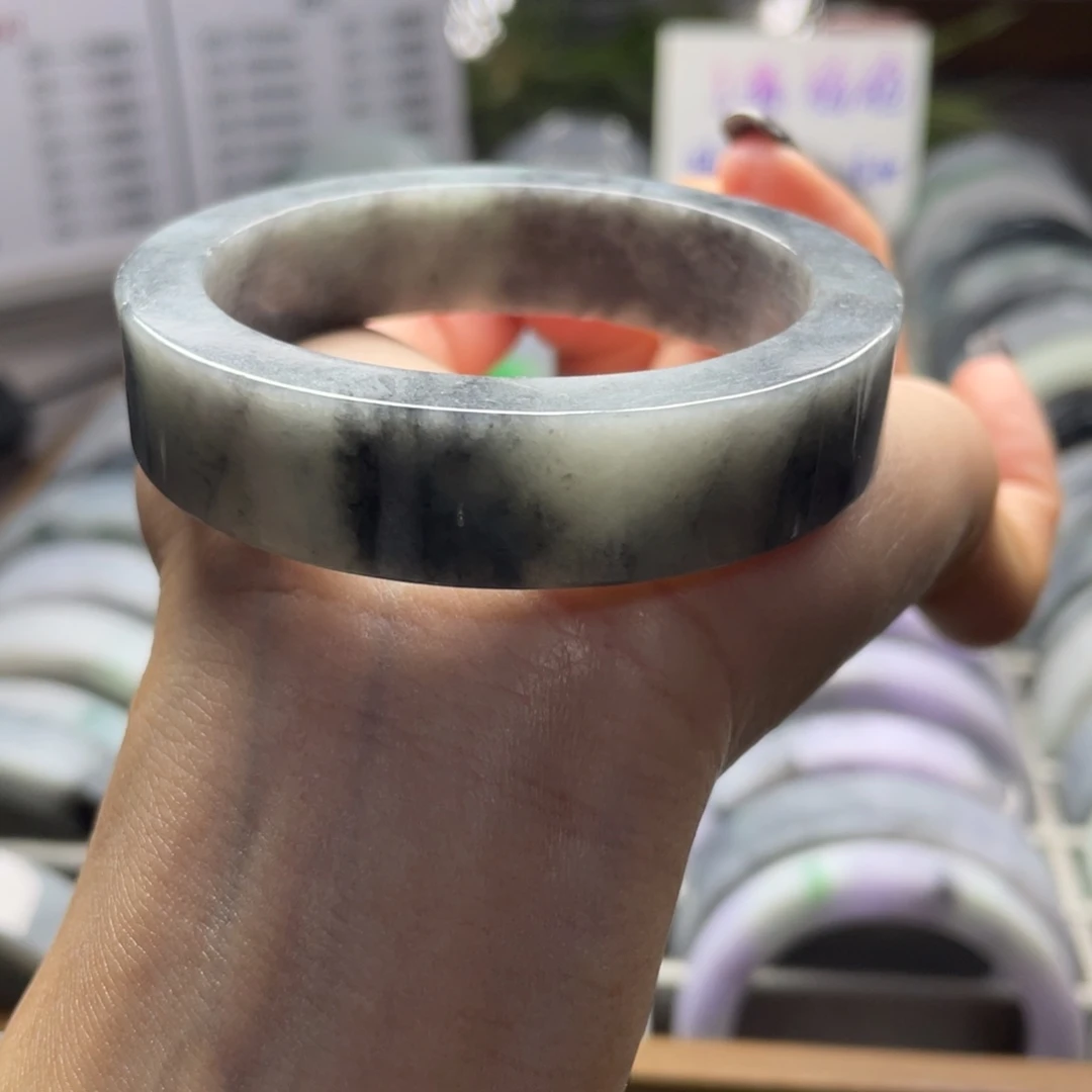 定制翡翠未镶嵌定制翡翠手镯