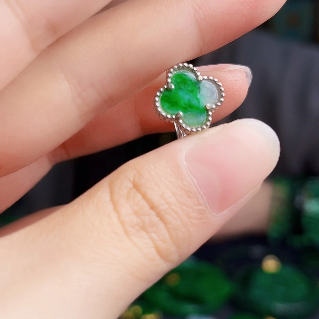 颈饰银S925镶嵌翡翠多样性