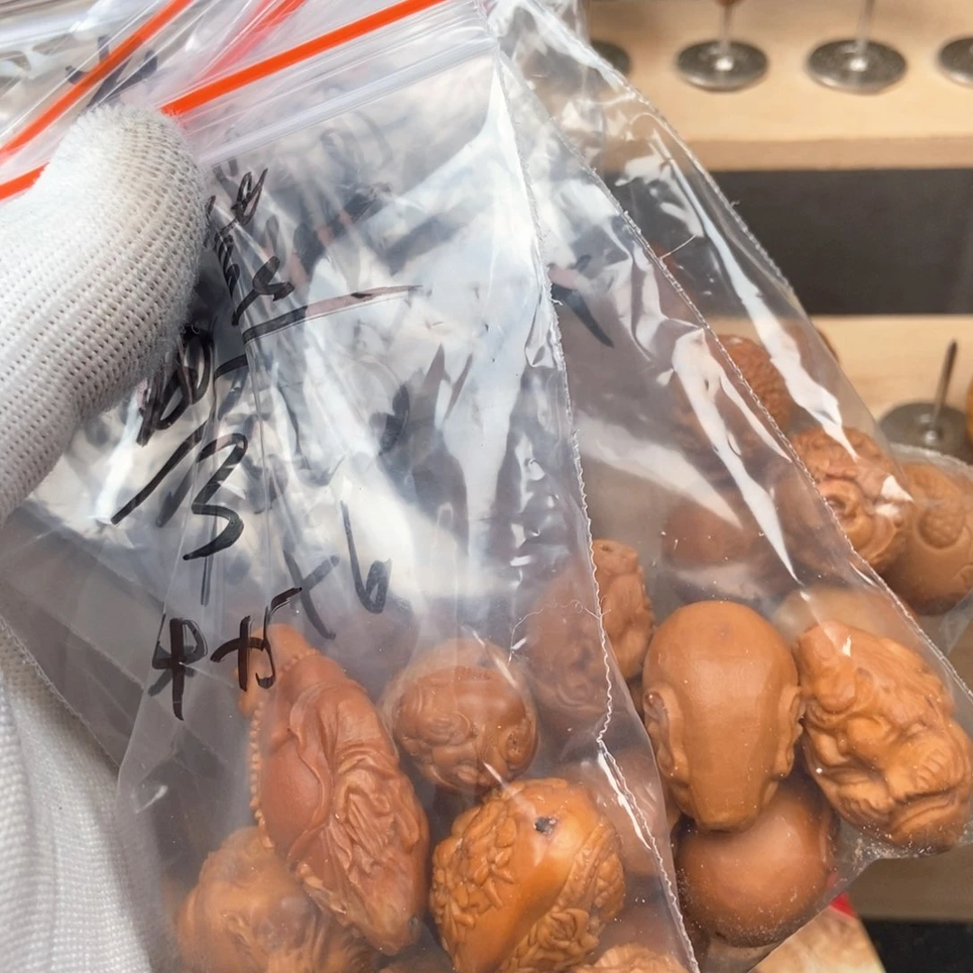【闪购商品】吊坠橄榄核数**熊橄榄核数