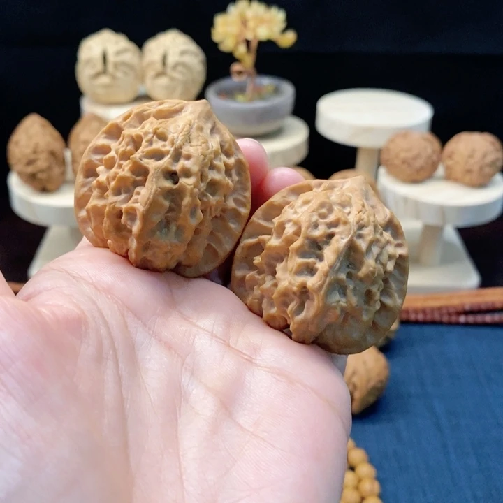 吊坠桃核玲珑核桃41