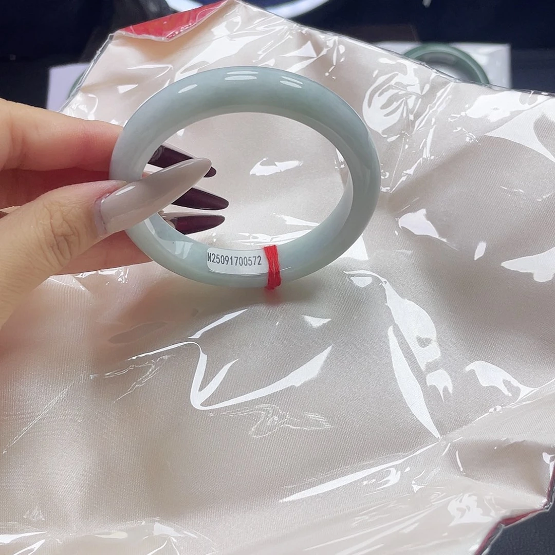 未镶嵌手镯翡翠夜班 缅甸A货翡翠