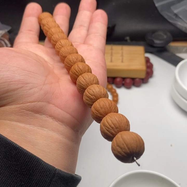 吊坠猴头核桃神**：