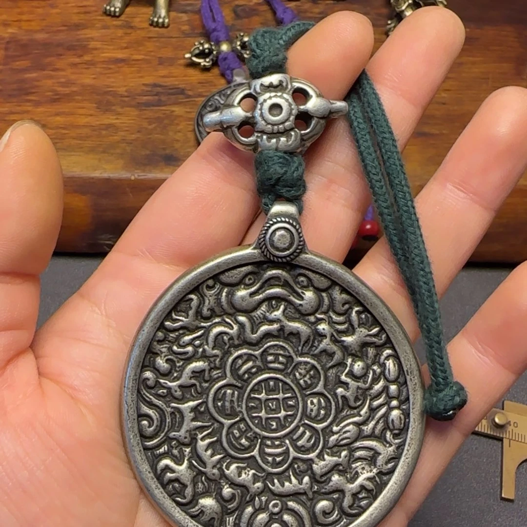 天***尼泥塑藏传牌子……藏传牌子