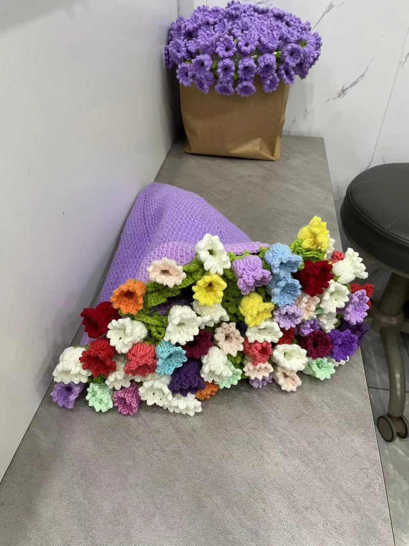 毛毯手工编织针织手工毛线生日礼物钩织简约床盖，玫瑰花的毯子