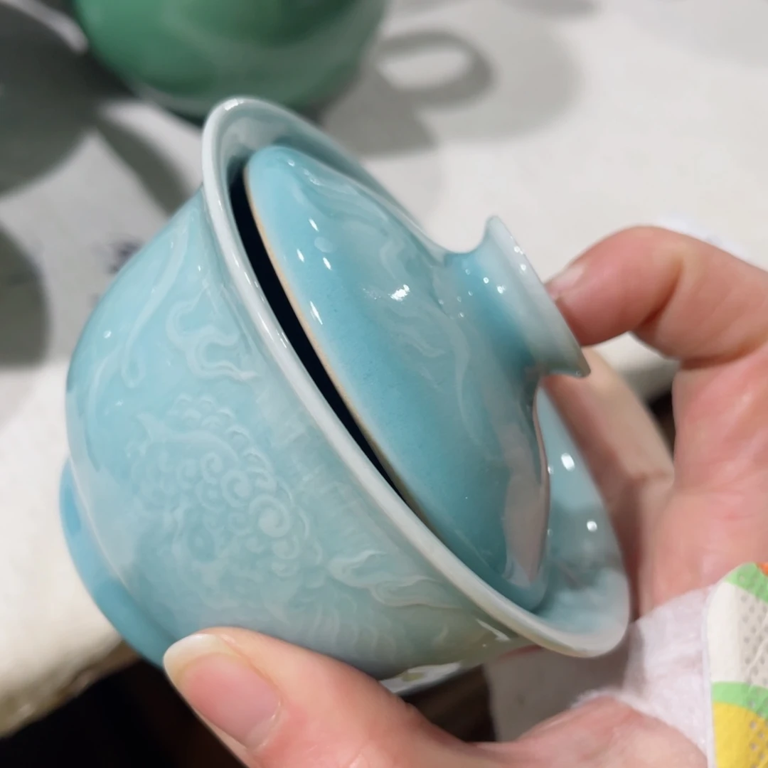 瓷片哈哈哈哈哈哈哈哈哈