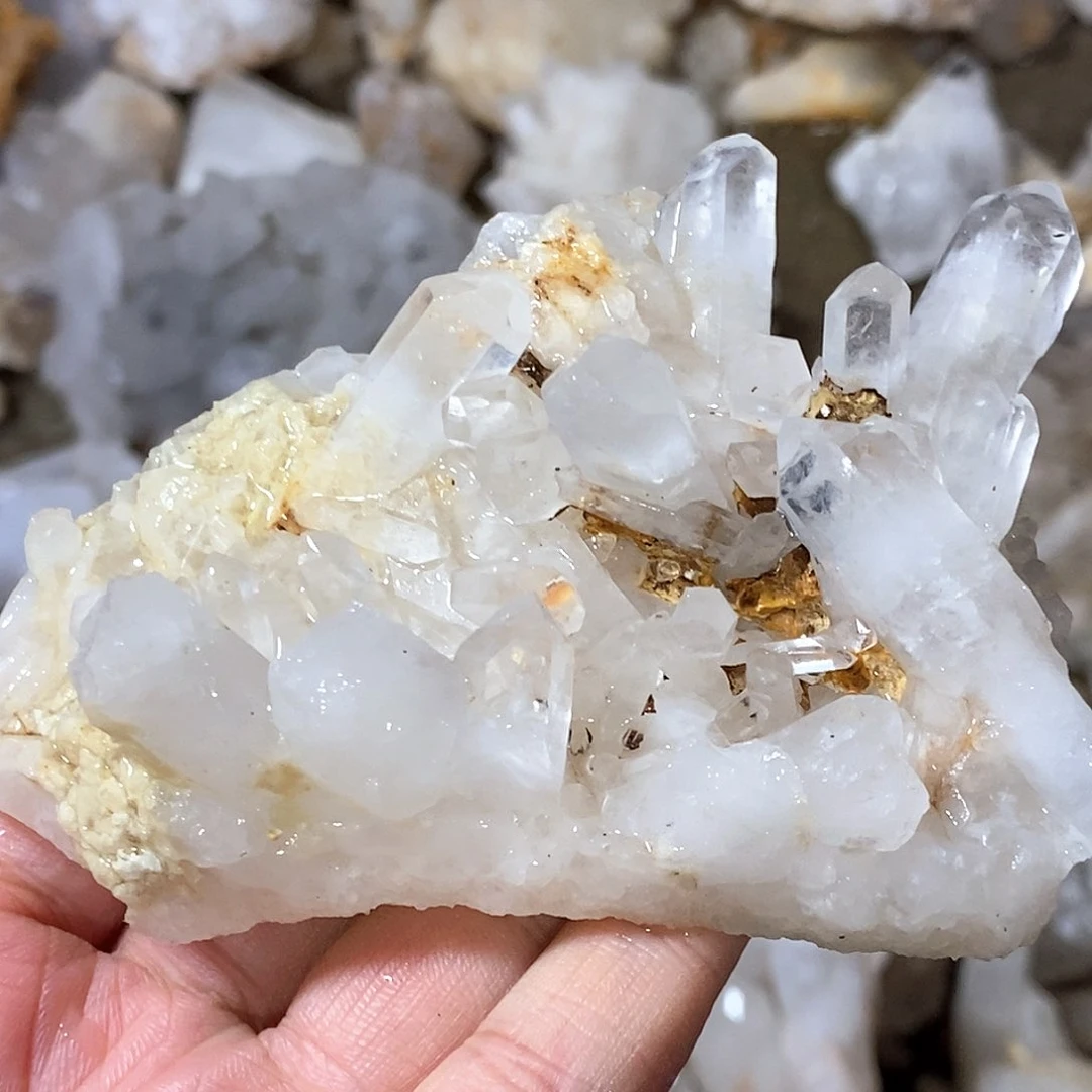 水晶原石摆件未镶嵌水晶