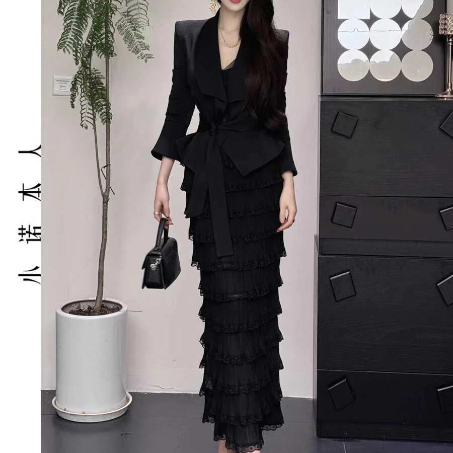 小诺本人小众短西装女气质名媛收腰外套时尚巨显瘦正肩上衣24532