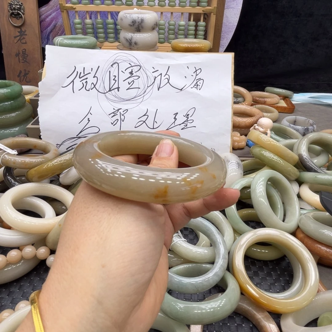 繁***锦石英质玉未镶嵌手镯