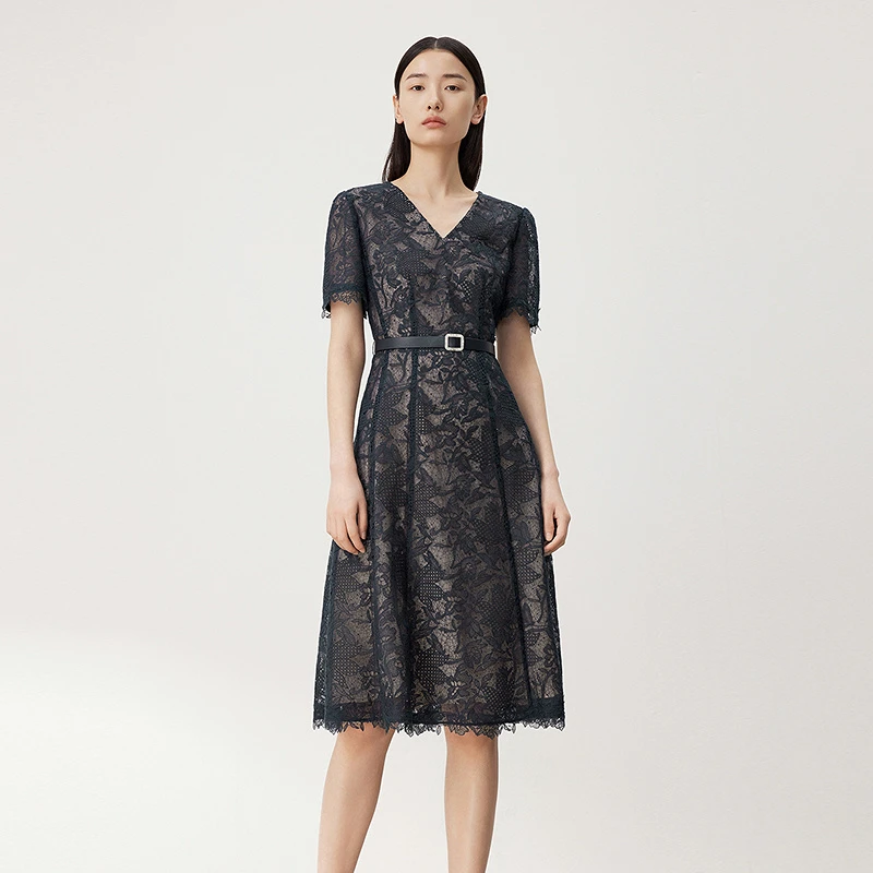【商场同款】 夏季新款蕾丝v领收腰优雅法式连衣裙黑色中长裙女