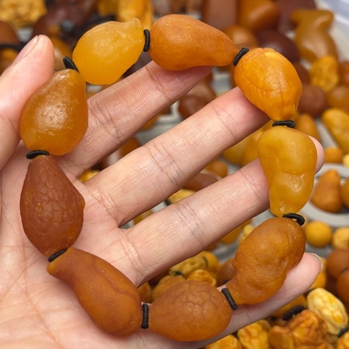 琥珀未镶嵌裸石天然蜜蜡手串