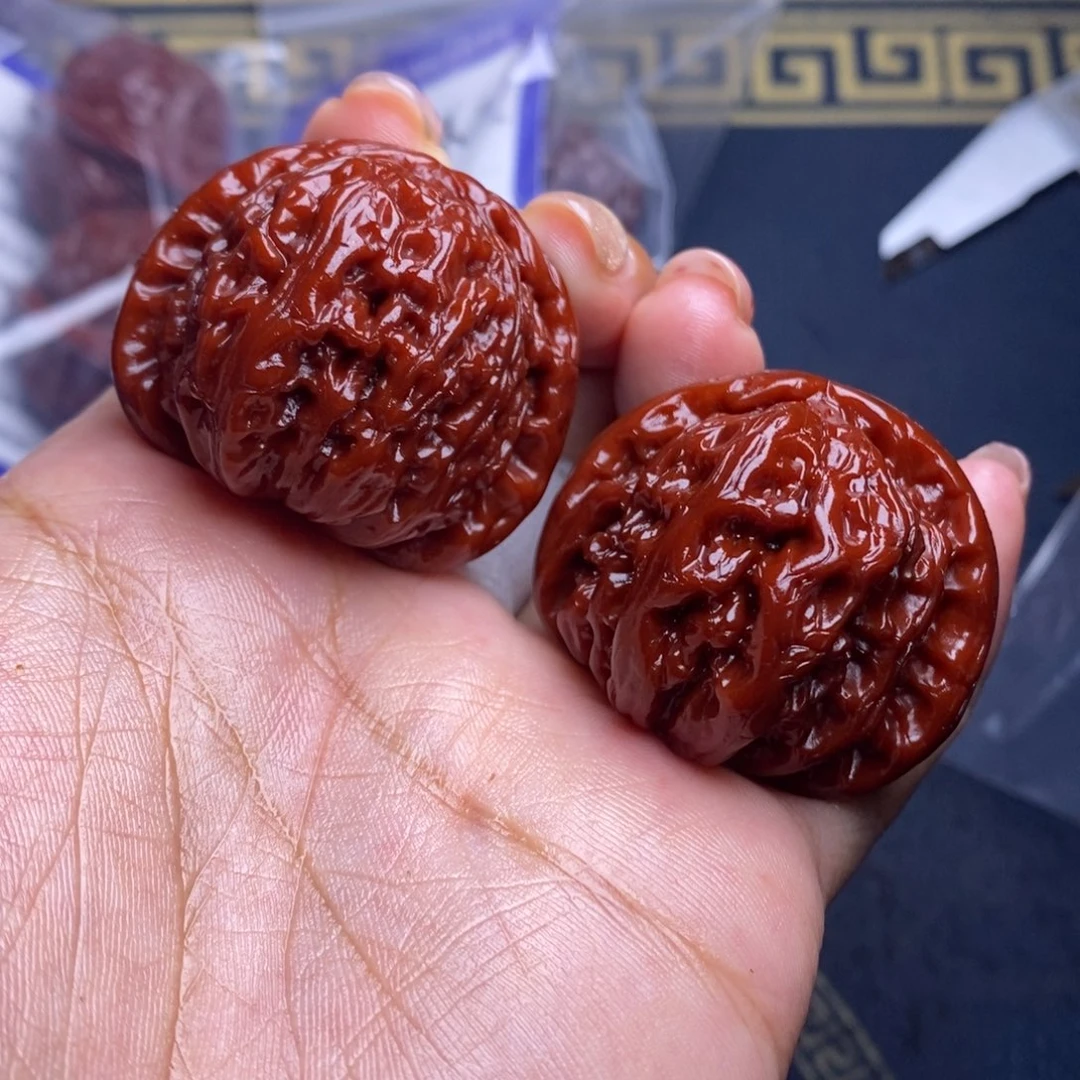 文玩核桃把件白狮子40