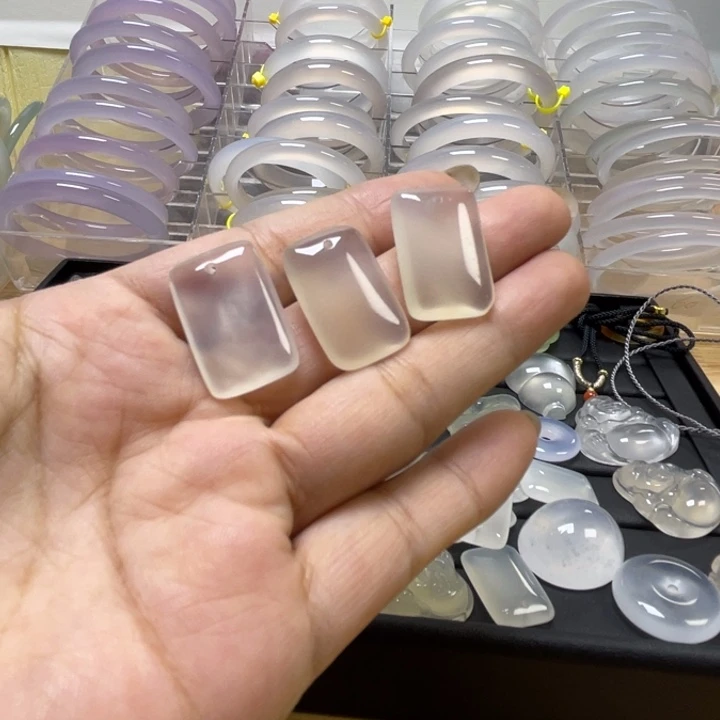 玛瑙/玉髓手镯未镶嵌