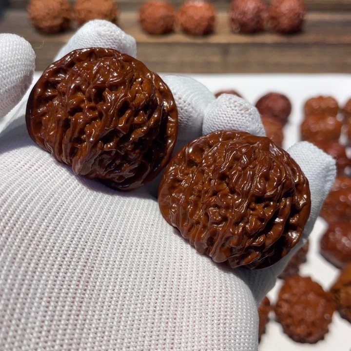 文玩核桃吊坠无四座楼420.03.42