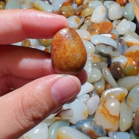 和田玉未镶嵌颈饰6.5克