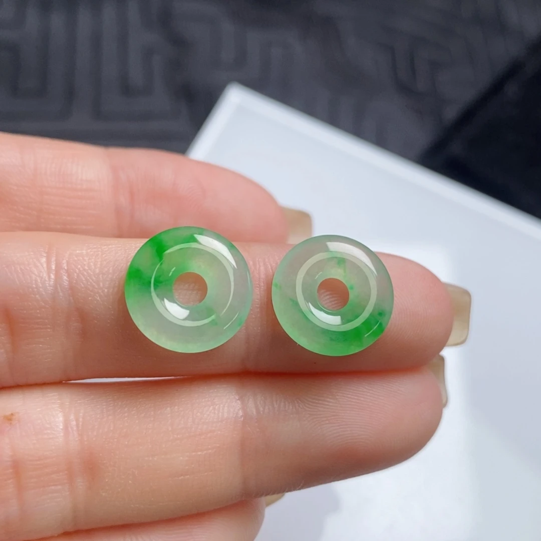 翡翠未镶嵌耳饰飘阳绿甜甜圈