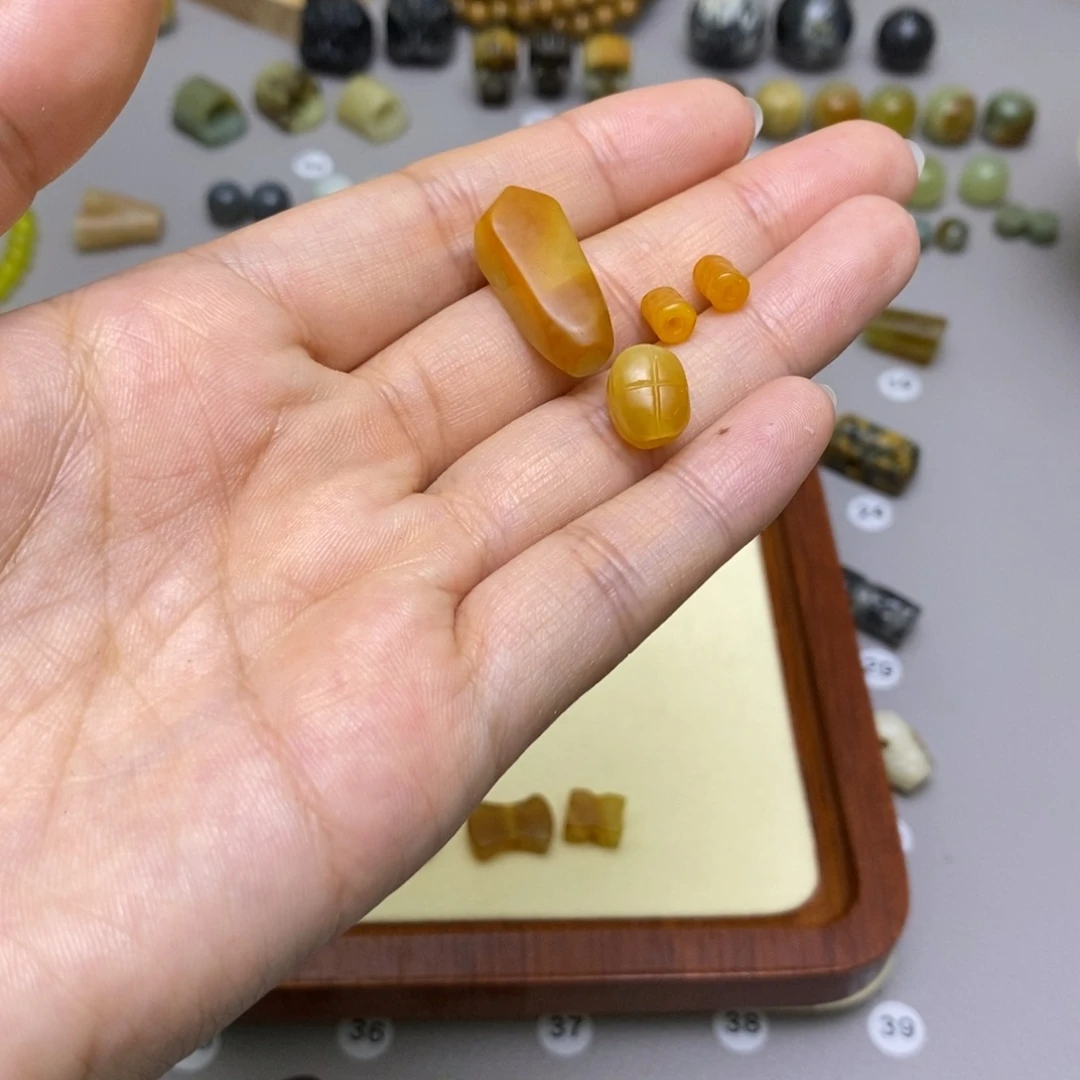 莉***丝蛇纹石玉未镶嵌配饰