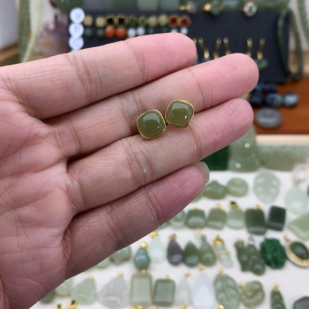 和田玉银S925镶嵌耳饰