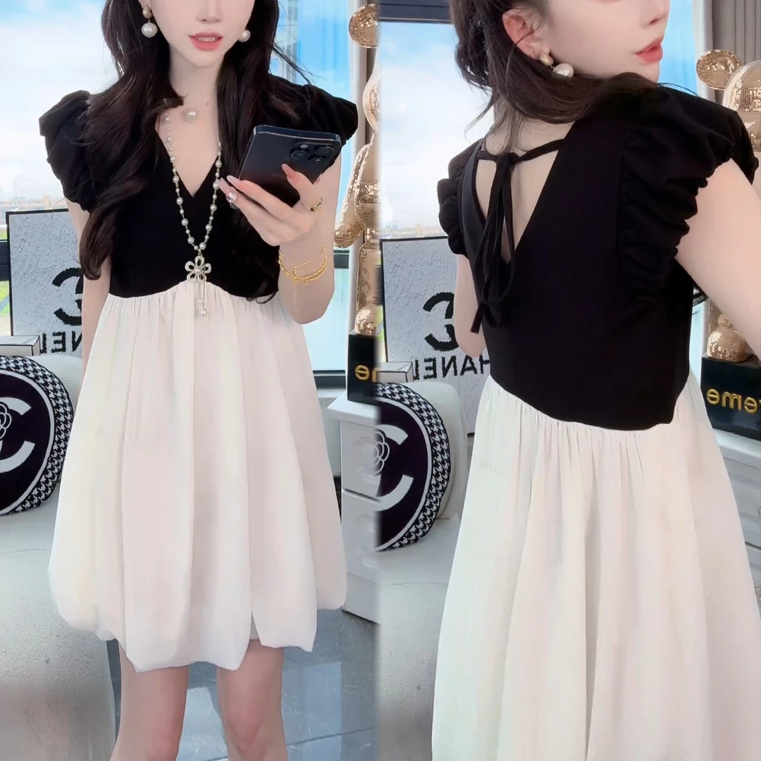 2025夏新款小个子拼接显瘦V领连衣裙女时尚气质设计感短袖连衣裙