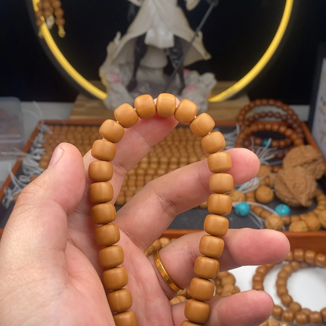 猴头核桃手串小**黄云天