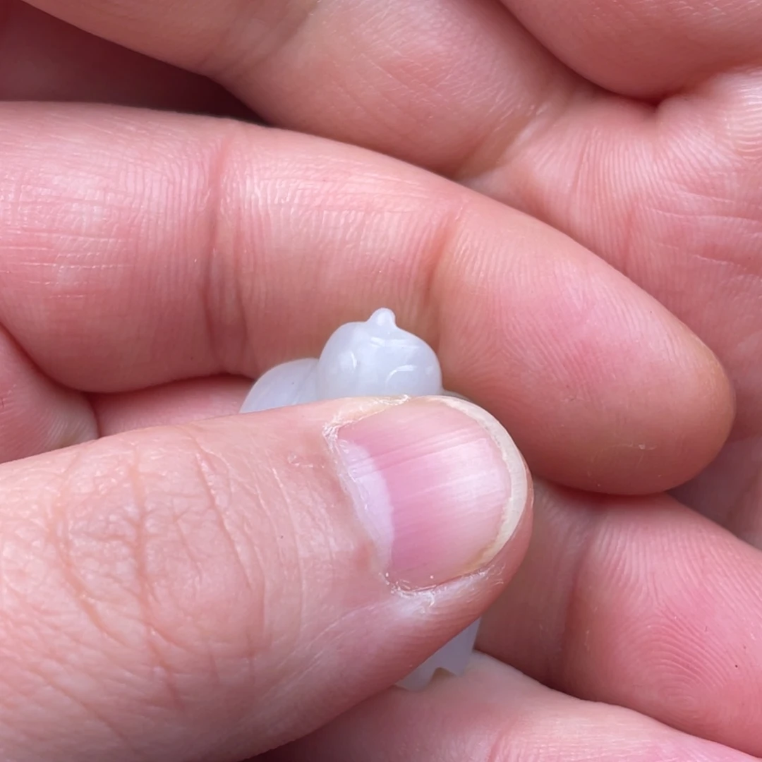 無***雲和田玉未镶嵌珠宝奇石