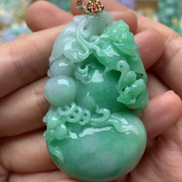 颈饰未镶嵌翡翠正翡翠