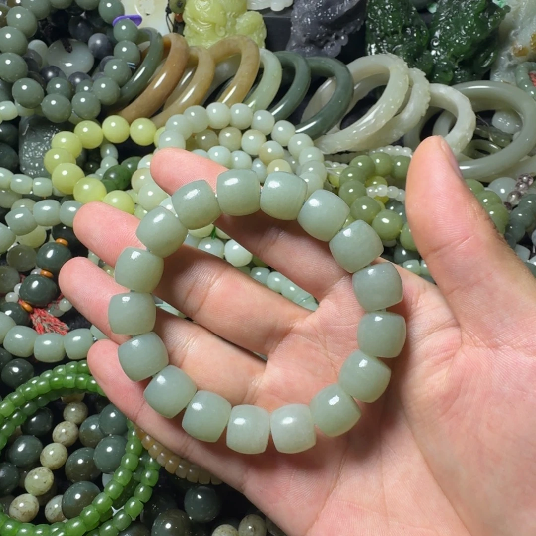 和田玉未镶嵌手串