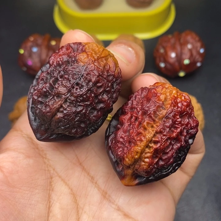 文玩核桃吊坠42尺龙脊妖蟾