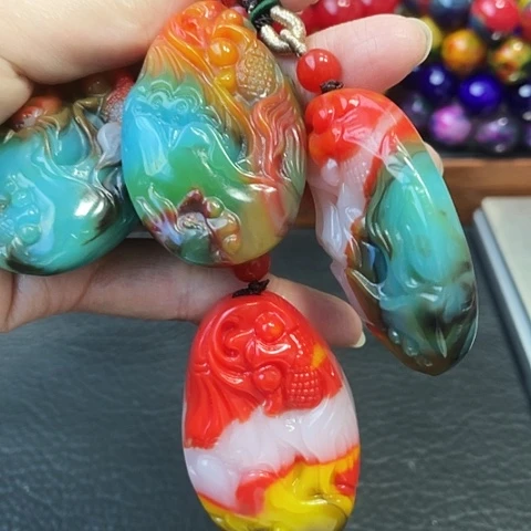 玛瑙未镶嵌手饰雪山重楼吊坠