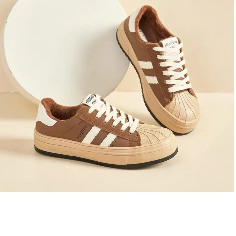 2025春季时尚网红男鞋（偶有瑕疵介意勿拍）编码201-400