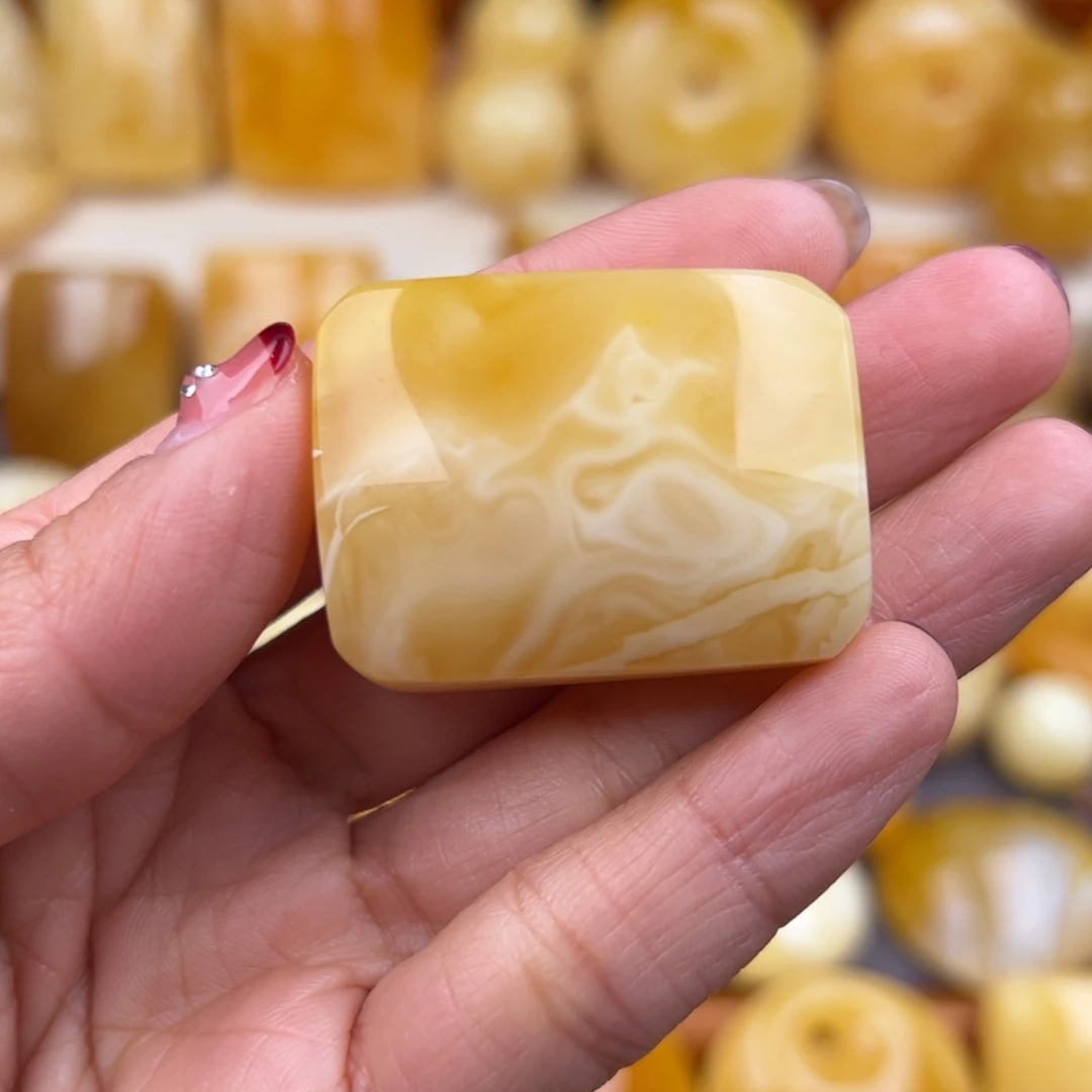 琥珀颈饰未镶嵌纯天然琥珀蜜蜡无忧花