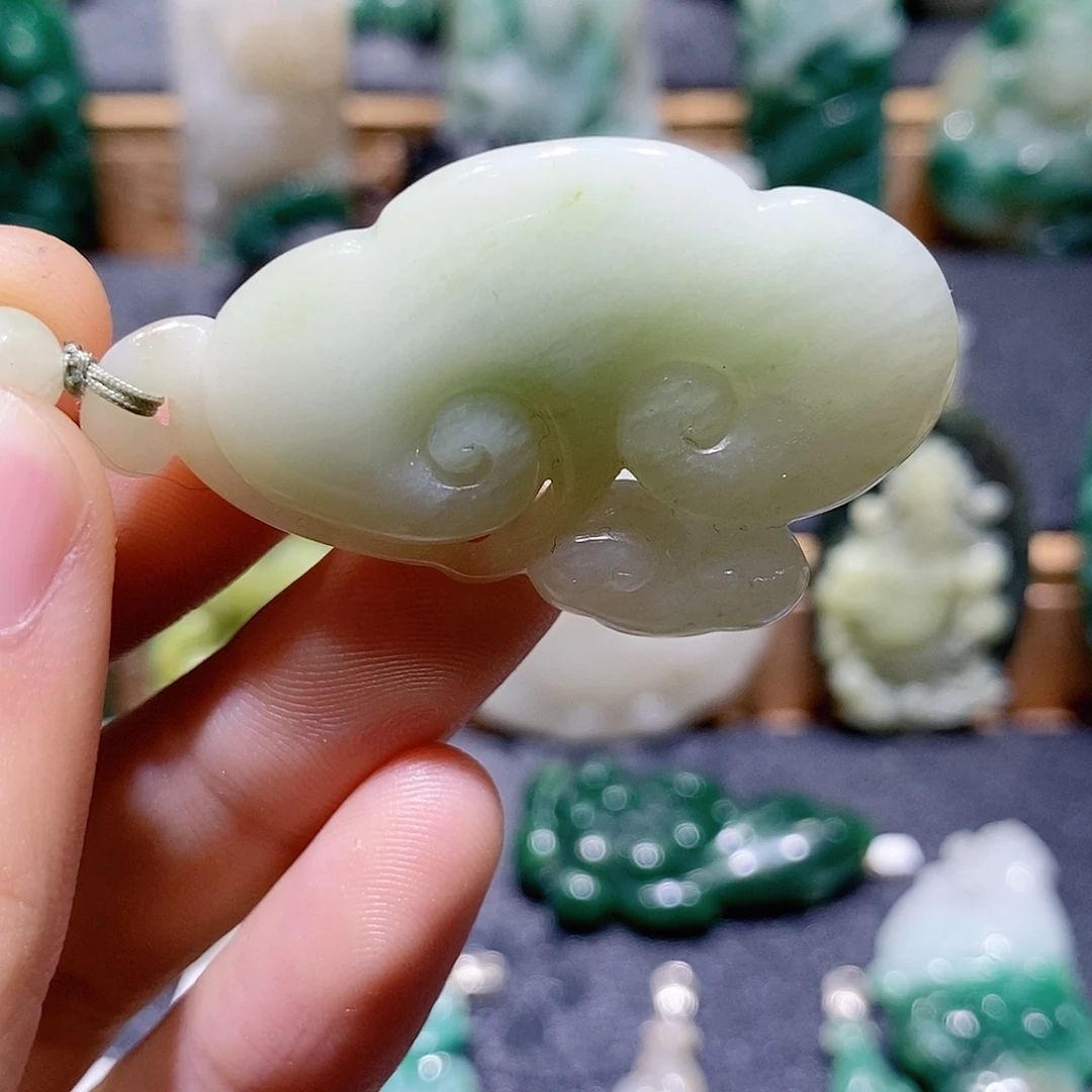 独山玉未镶嵌吊坠