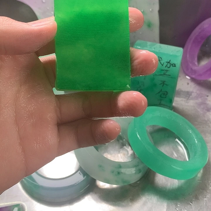 武***）合金石英质玉珠宝半成品