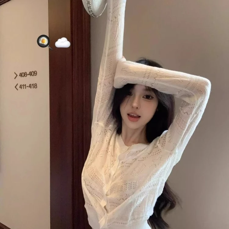 清冷微透白色针织开衫女2025春夏季新款百搭修身显瘦防晒空调上衣