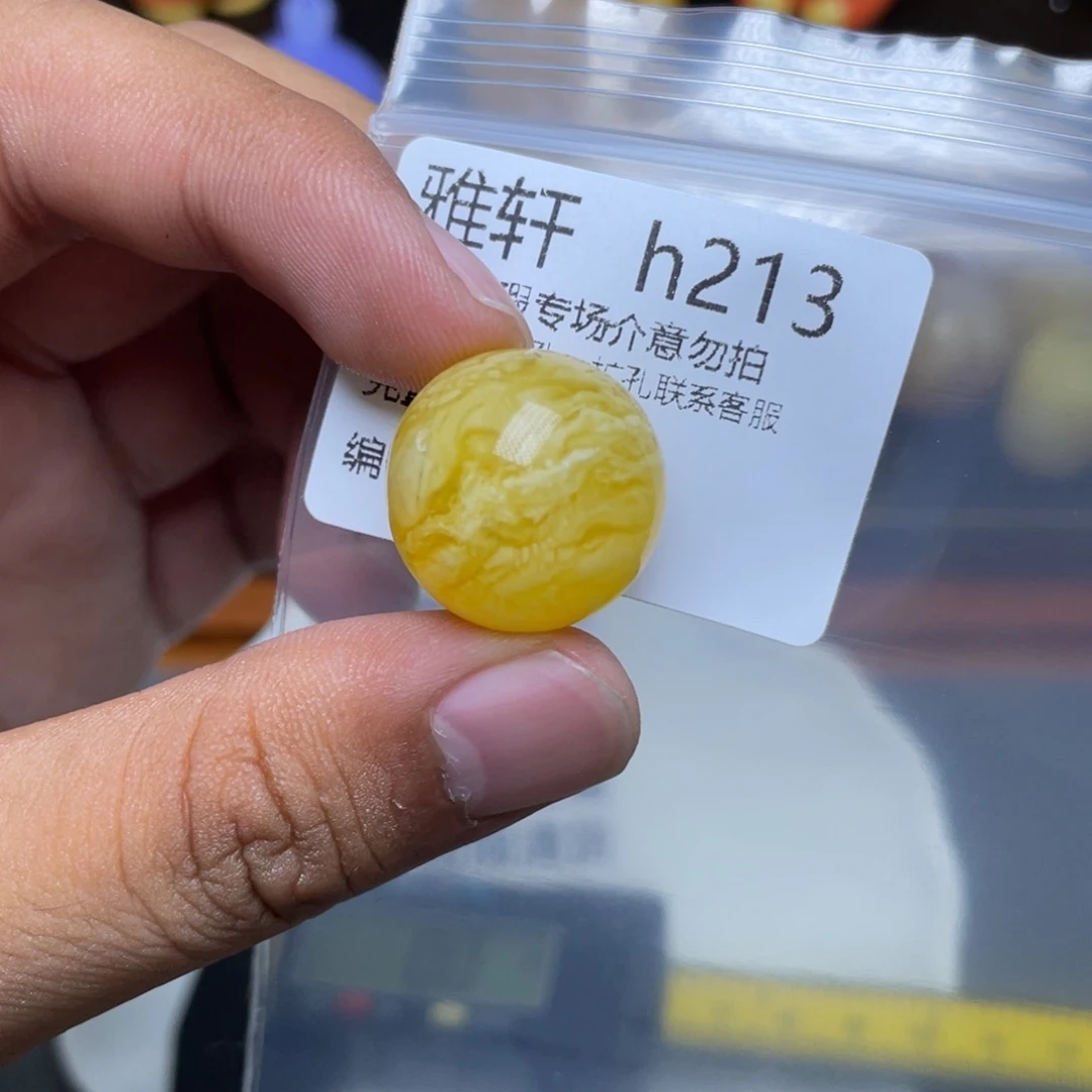 琥珀未镶嵌珠宝奇石。****。