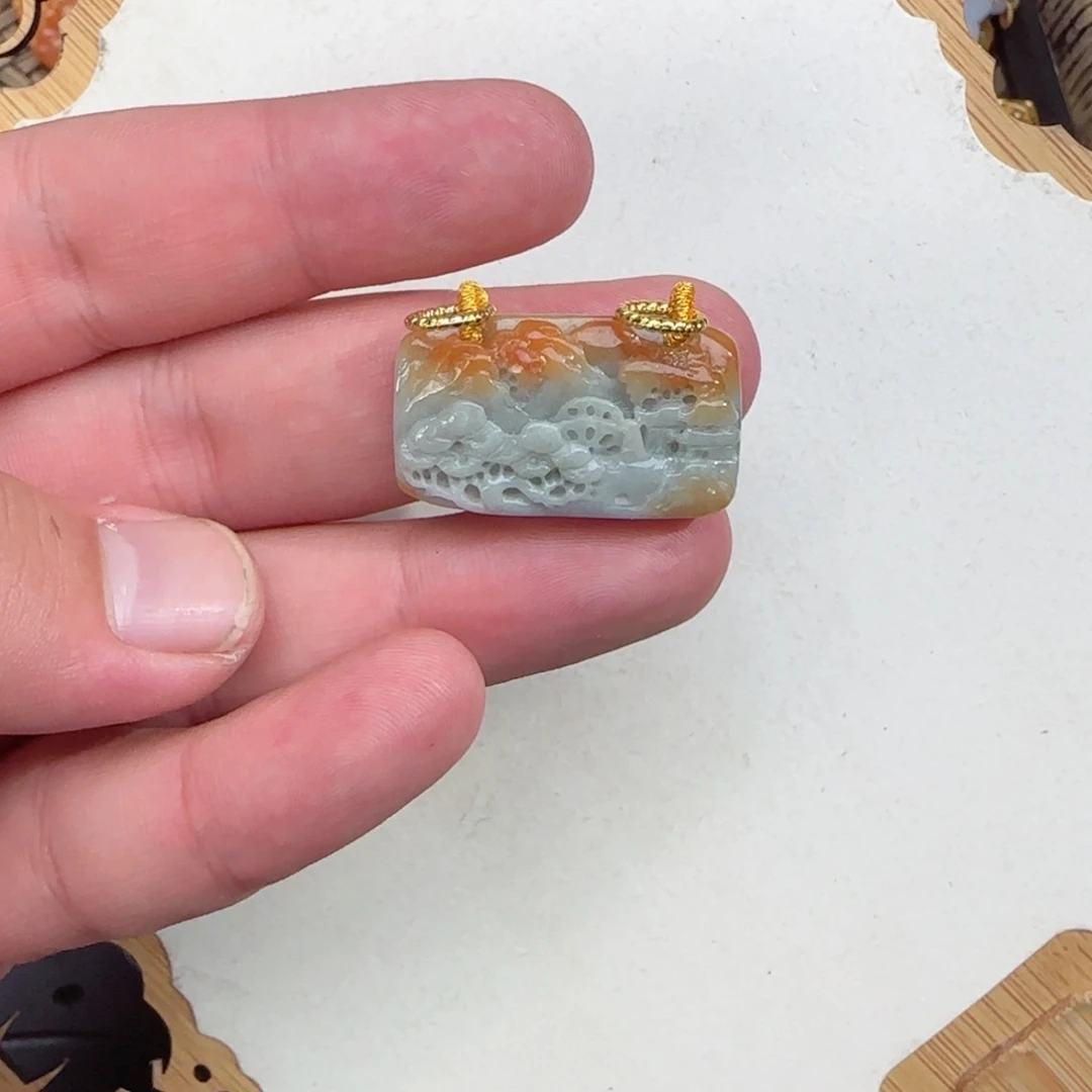 翡翠颈饰未镶嵌仿古