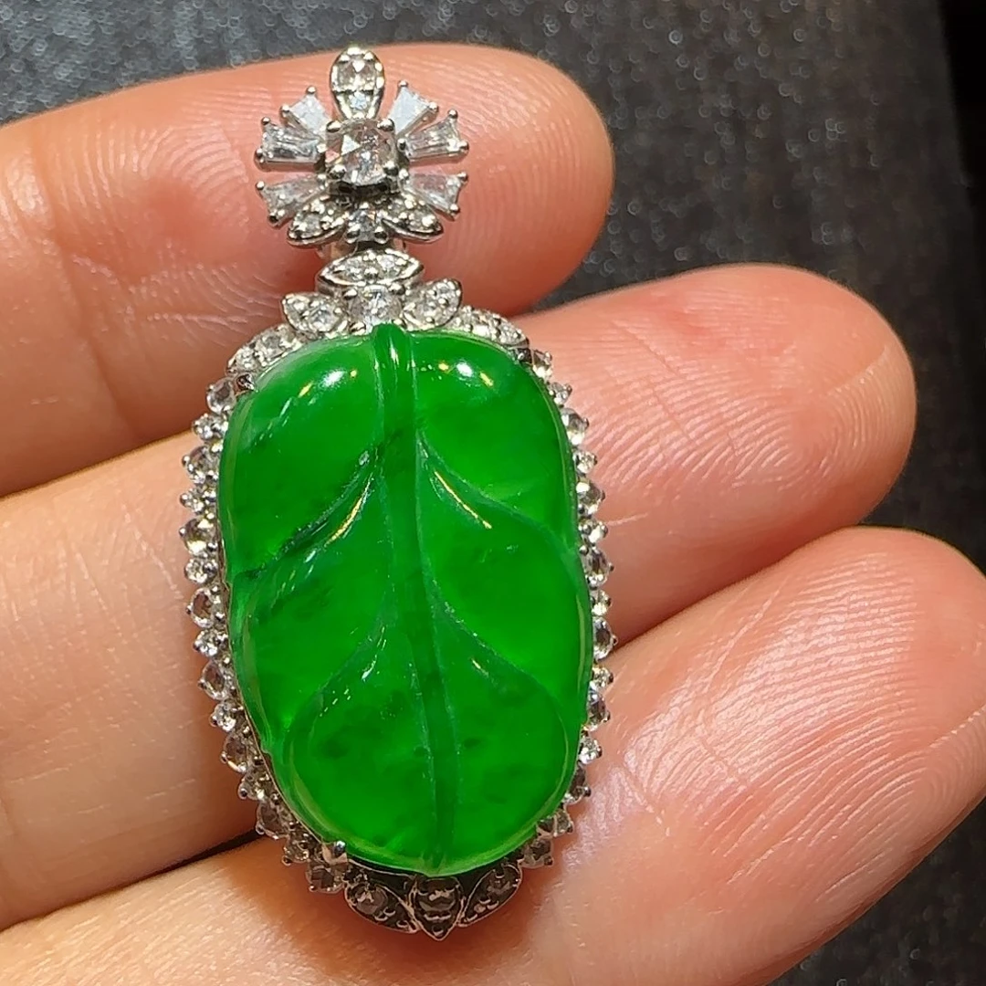 翡翠18K金镶嵌吊坠(不含链)树叶