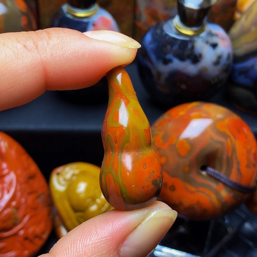 未镶嵌颈饰玛瑙/玉髓82