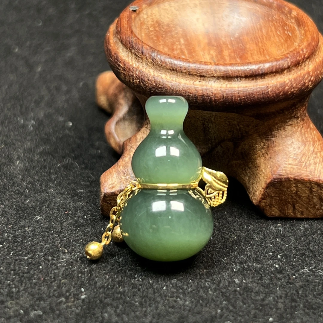 【伟伟鉴定】和田玉 碧玉猫眼 金镶葫芦 吊坠21/11时尚百搭饰品