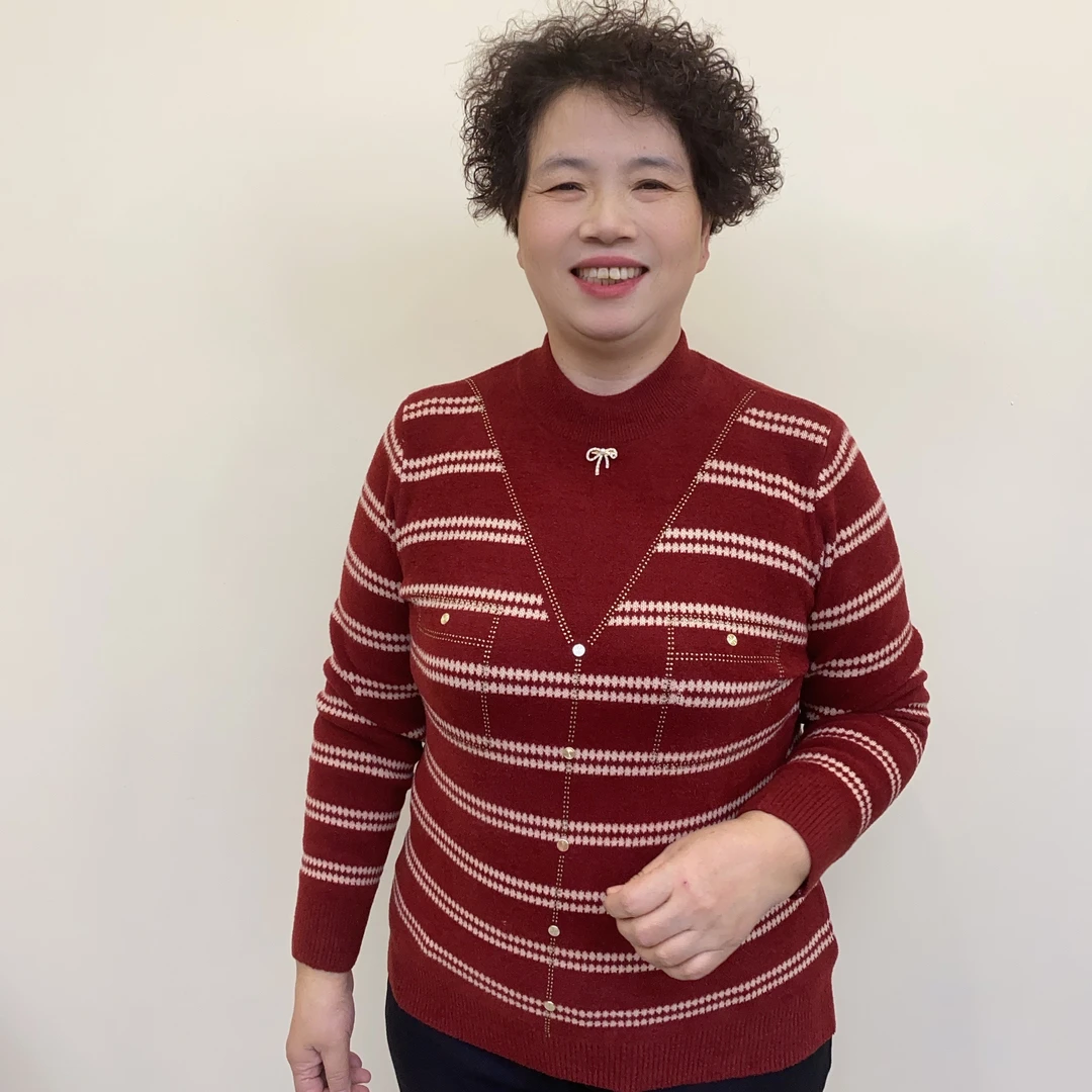 秋冬季毛衣中老年妈妈装洋气条纹红色休闲圆领百搭妈妈毛衣128