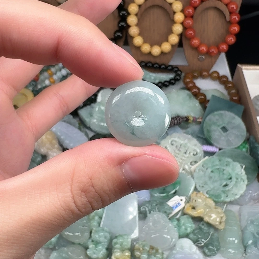 颈饰未镶嵌翡翠…..59