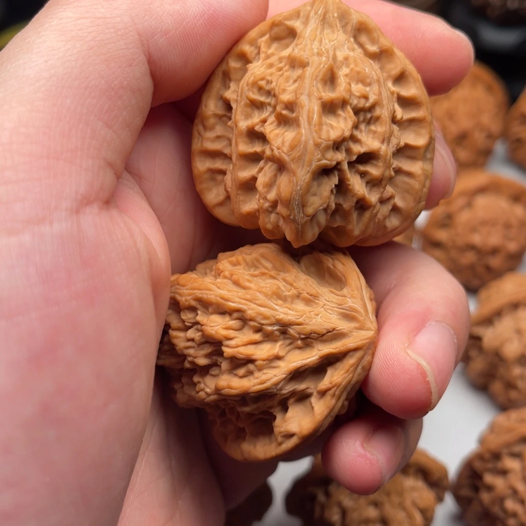 ****人文玩核桃吊坠火焰马蹄